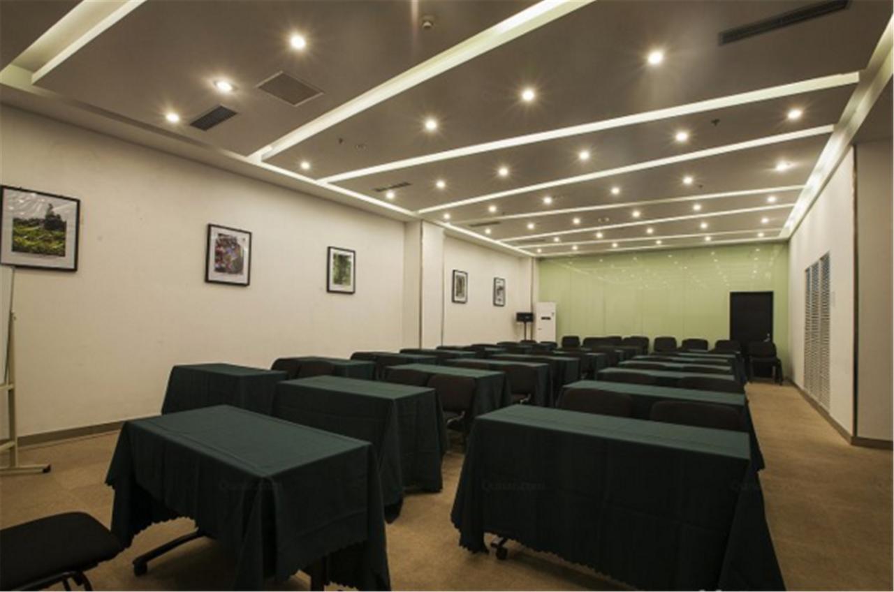Fairyland Hotel Shanghai New International Exihibition Centre South Yanggao Road Metro Station Exterior photo
